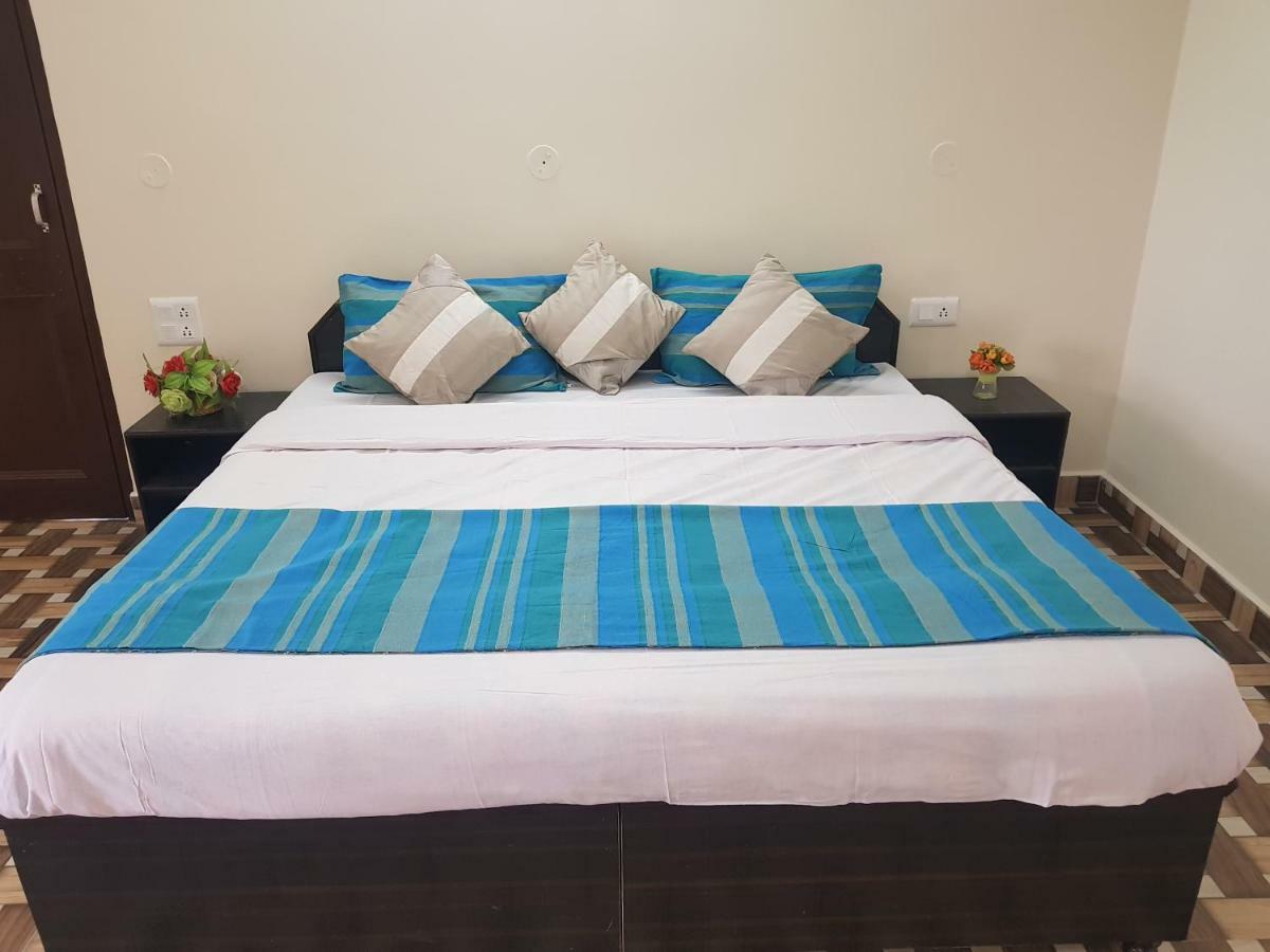 Aditya Homestay 댈하우지 외부 사진