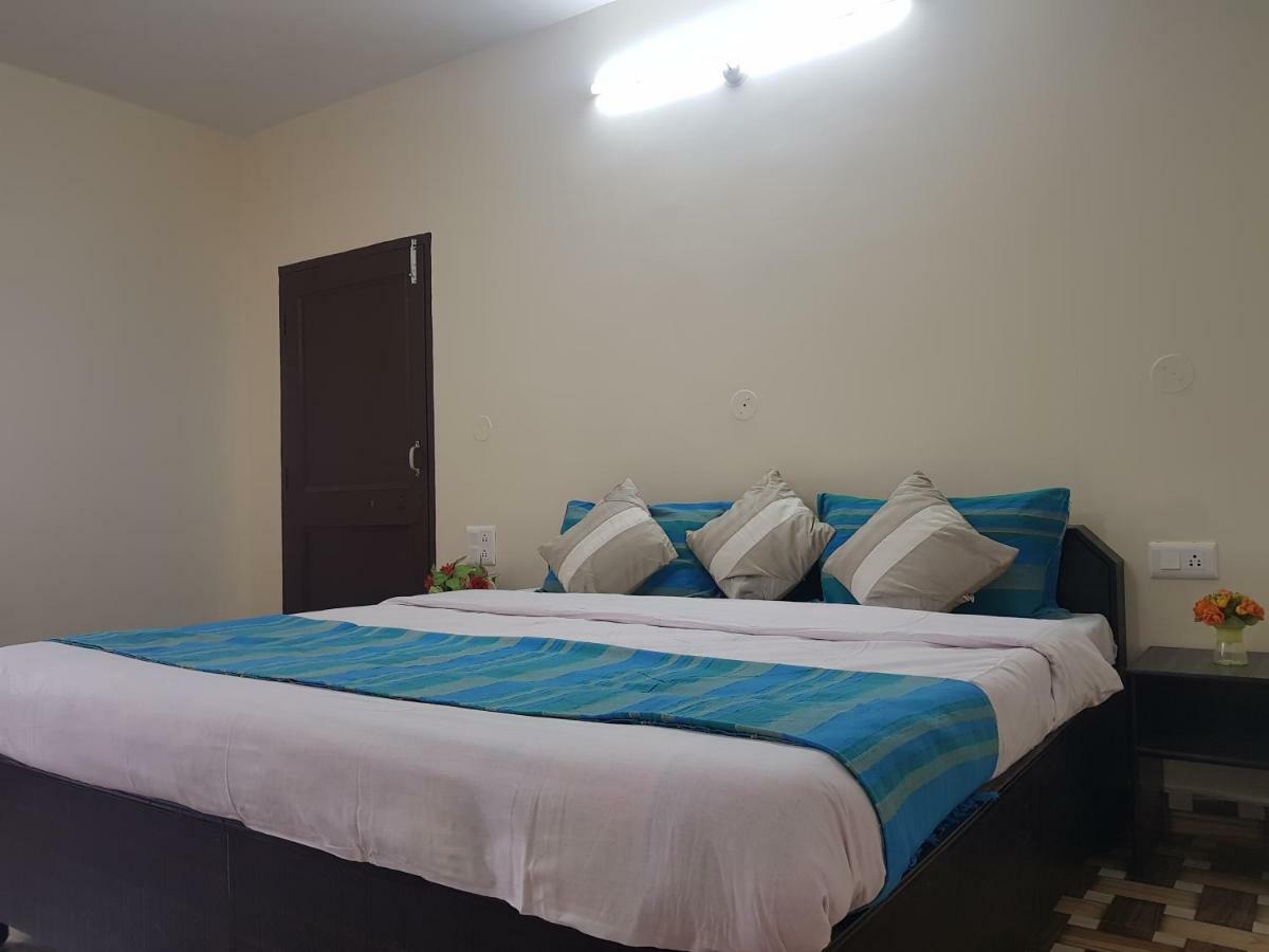 Aditya Homestay 댈하우지 외부 사진